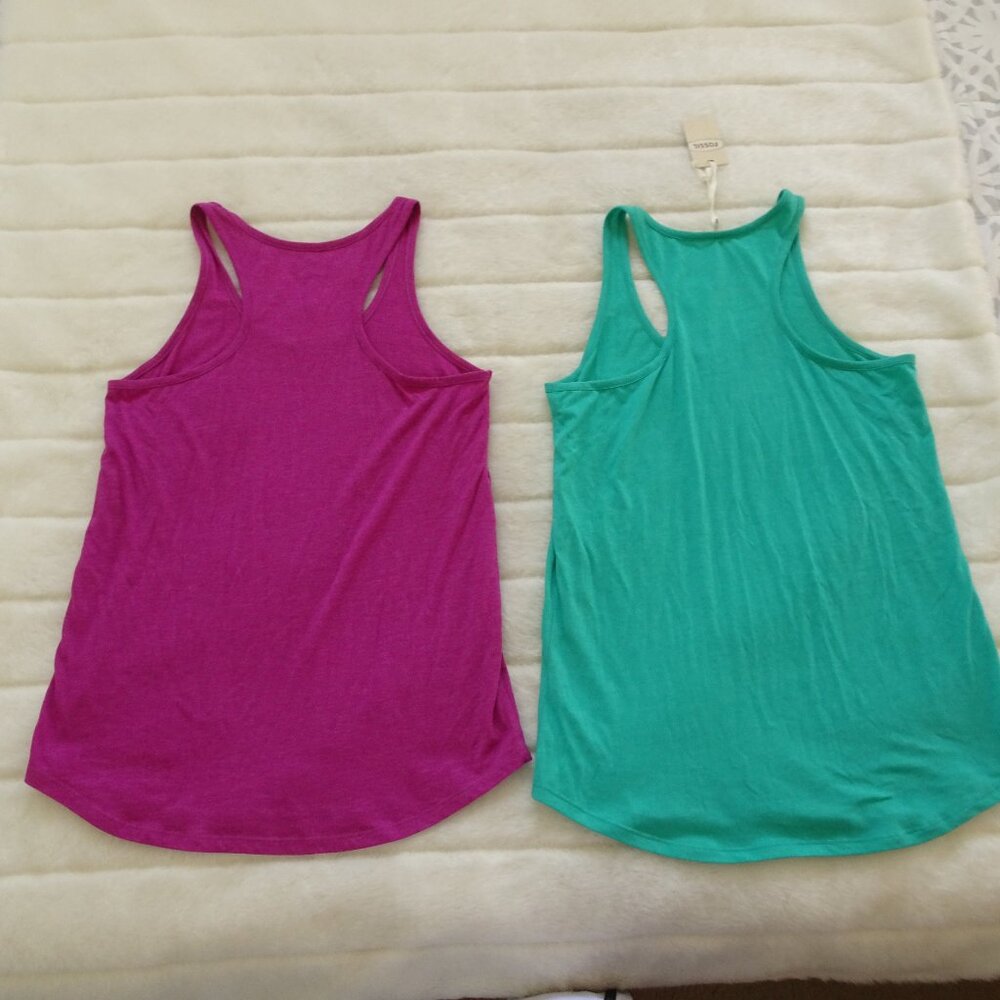 NWT Fossil Set Of Two Sport Athletic Top Medium - Picture 5 of 10